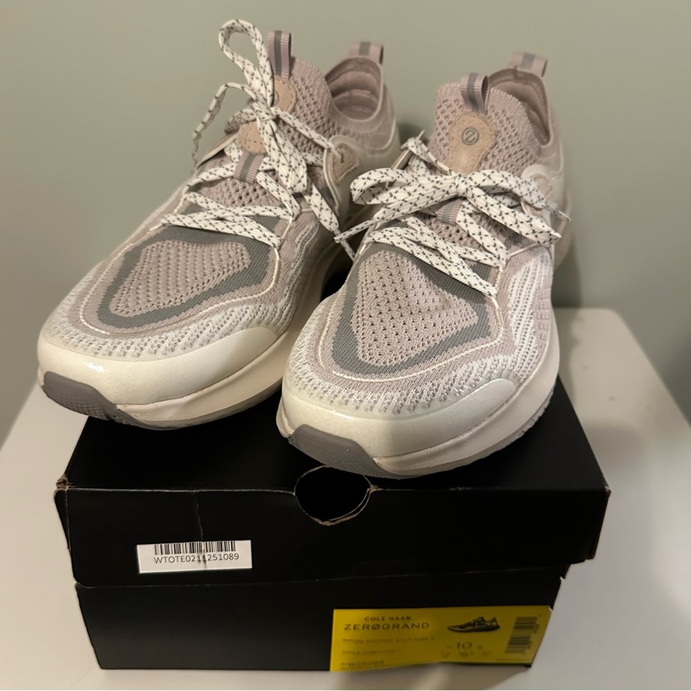 Women’s Cole Haan Zerogrand Outpace Stichlite Runner 2 Sneakers Lilac Size 10